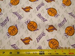 LA LAKERS NBA 44″ WIDE 100% COTTON 1 YARD PIECE BRAND NEW DESIGN