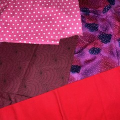Mixed Lot Pink Red Roses Fabric Pieces Scraps Remnants Prints Crafting Sew 1 Lb