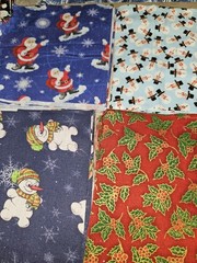 Lot Of 250 Fabric Squares 5″ Charm Lot Rotary Cut Christmas Snowmen, Trees Etc B