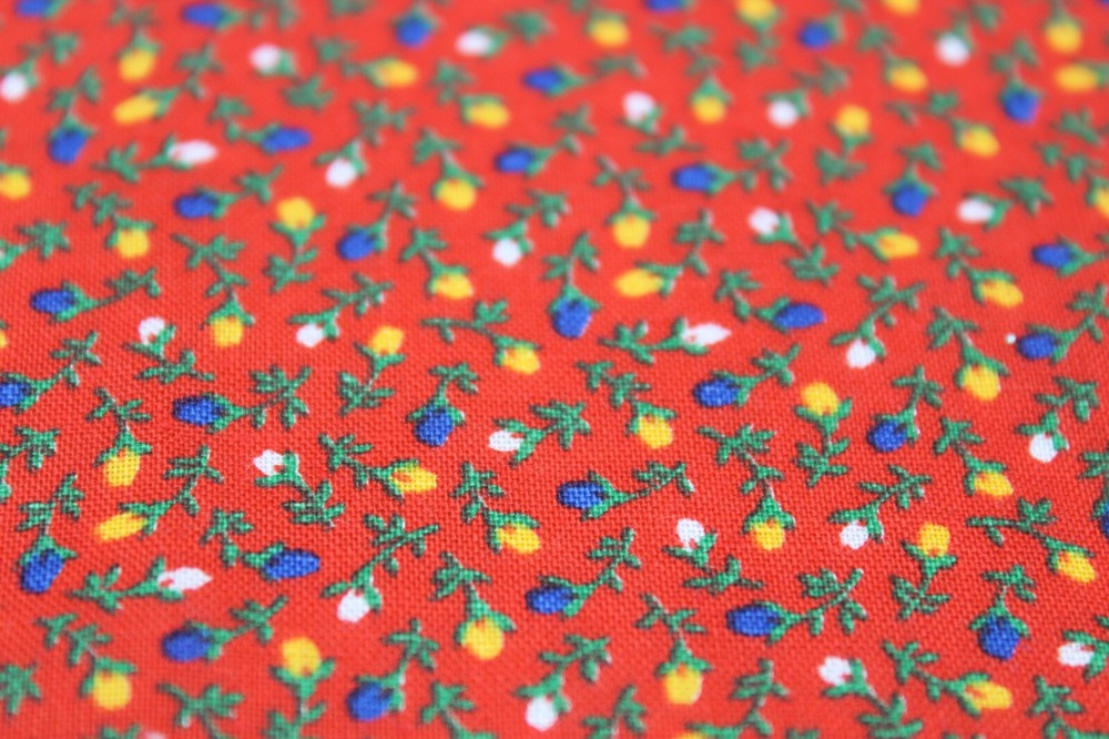 1930s Reproduction Fabric Cotton Quilt RED Hues Tiny Flowers 42×1/2 yd CHOICE