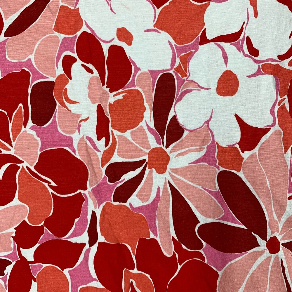 Fabulous New Red Floral Stretch Fabric 4.33 yds Apparel Swimwear Excellent