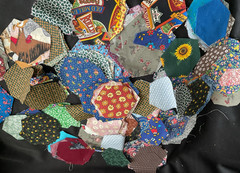 Pre Cut Quilters Hexagons 3.5″ Cotton Fabric Vintage – 8 oz.