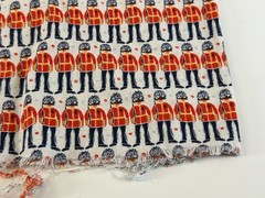 British Royal Guards Fur Caps Fabric Remnant Emma & Mila 33″ x 42″ Preowned