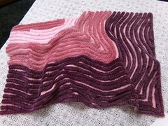 hypnotic sunkissed vtg chenille bedspread fabric pink mauve optic 16″ x 25″