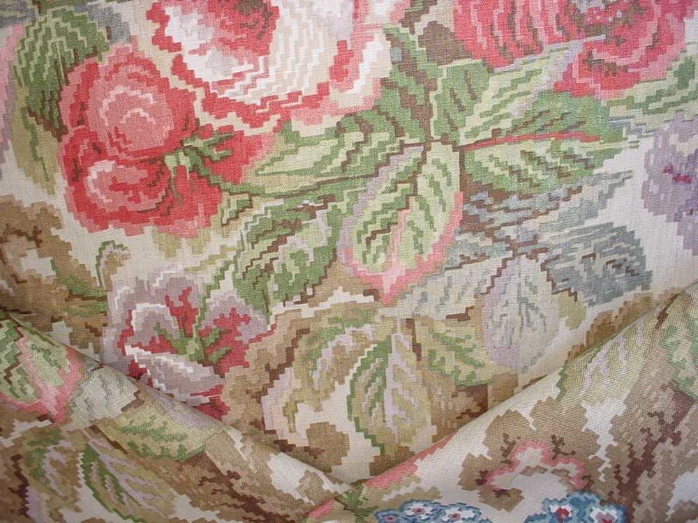 7Y Lee Jofa 2015109 Isabella Rose Pixelated Floral Drapery Upholstery Fabric