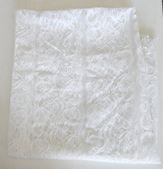 Stretch Lace White Floral Material Fabric 54″ x 1 1/2 Yards Estate Find