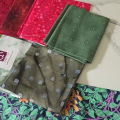 DESTASH Cotton Fabric Bundle Lot Quilting FAT QUARTERS + 1/2 Yard Cut
