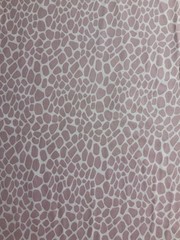 GIRAFFE ANIMAL PRINT PALE PINK BLUSH PINK COTTON FLANNEL FABRIC BTHY