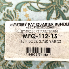 Robert Kaufman Christmas Holiday Fat Quarter Bundle 15pc Quilting Fabric MFQ-112