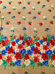 7yd +cut Vintage cotton fabric poppy print beige single border New