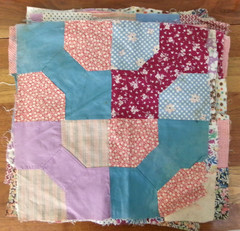 Vtg Lot of 17 Hand Sewn Bow Tie Quilt Blocks 1950-60’s -READ – Needs Laundering