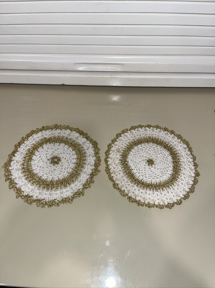 2- 6” Doilies Round White And Gold