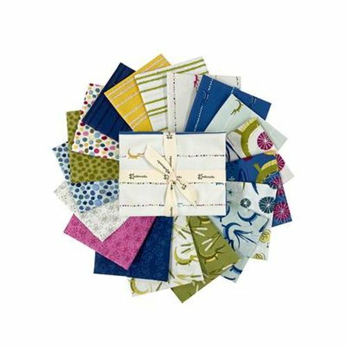 Crocodile Smiles By Clothworks – Fat Eighths Bundle