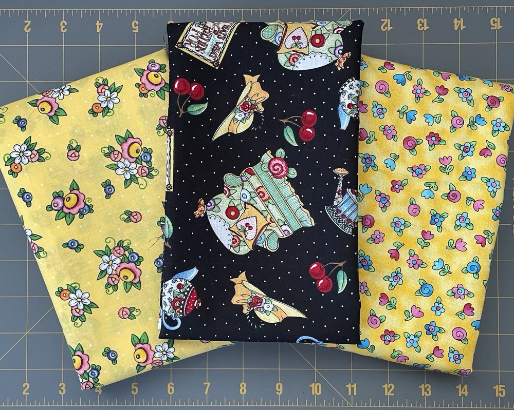 LOT OF Beautiful Rare Vtg MARY ENGELBREIT & HOFFMAN COTTON QUILT FABRIC ~ BUNDLE