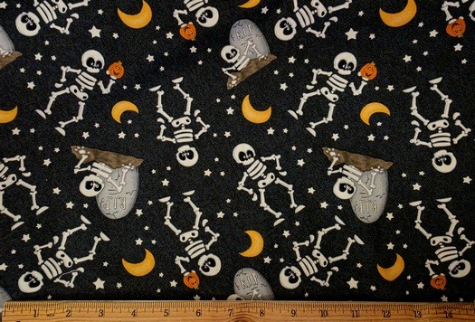 HENRY GLASS Fabric – A HAUNTING WE WILL GLOW – by the HALF yd (18″)