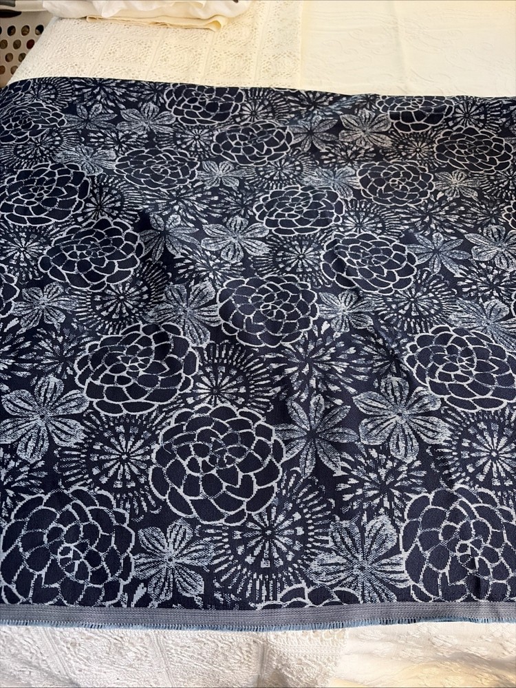 Indoor/Outdoor Decorator Upholstery Fabric Navy White Floral 4.25 yds x 60″