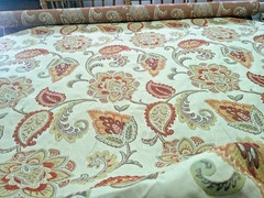 Vintage Barrow 90’s Jacobean “Renton” Multi-Color 3 Yards Crinkled Ground Lovely