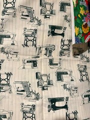 Antique Sewing Machine Fabric 55″ L X 44″ W 1.5 Yard Green Monochrome Vtg 1993