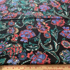 Bold Vibrant Blended Fabric Double Sided 2.5 Yards x 60″ Wide Floral Pattern VTG