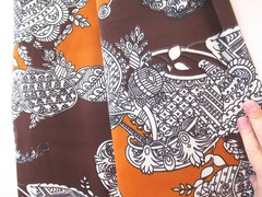 FABRIC Vintage 70s Brown Orange floral one way stretch fabric 124cm wide x 2.9me