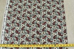 By 1/2 Yd, Vintage, Red & Green Floral-Paisley on Cream Cotton, Cranston, P139