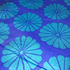 Kaffe Fassett PWGP183 Damask Flower Blue Fabric 288″ x 42″ Approx 9.3yds