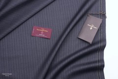 Ermenegildo Zegna Traveller lightweight Wool Suiting Fabric – Gray striped