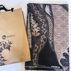 Batik Keris Indonesian Batik Fabric Yardage 45×112 Halus Special w/ Paper Bag