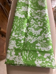 JIM THOMPSON 100% Thai Silk, Floral White on Green Backgound 96″ x 40″