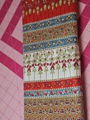 Vintage Border Print Fabric Flowers Beige Red Blue 1 Yds 21″ L x 41″ W Cotton
