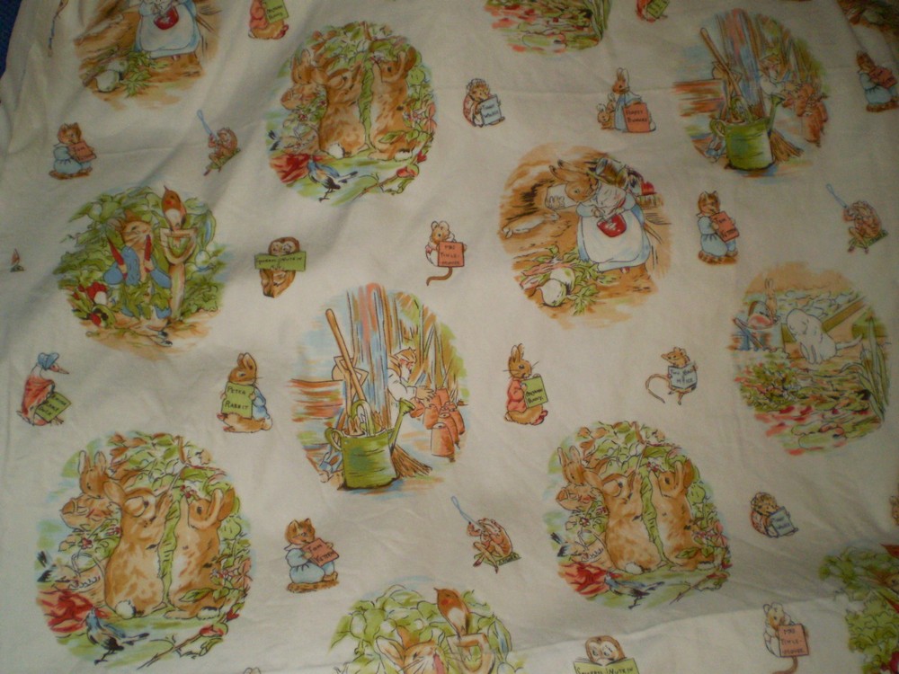 Vintage PETER RABBIT Fabric (50cm x 50cm)