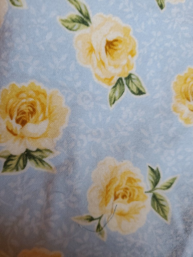 Sewing Fabric Blue Yellow Rose “Sweet Dreams” Flannel Robert Kaufman 44×45″ 1yd+