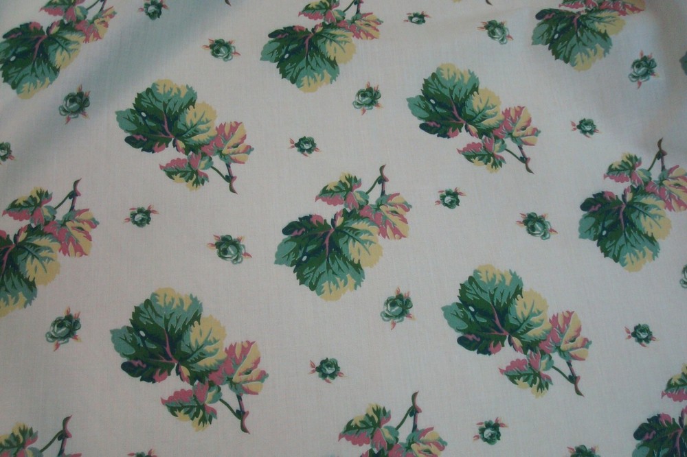 Remnant Shabby Cottage Fabric Roses & Leaf print Quilt Craft 40″ x 60″ BTP