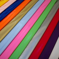 PVC Shiny Stretch Fabric – 1 Way Natural stretch – PU Coated – width 140 cm
