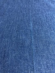 9 oz Midweight Indigo Cotton Chambray Denim 63.5″W x 3.28 Yards Minor Dye Flaw