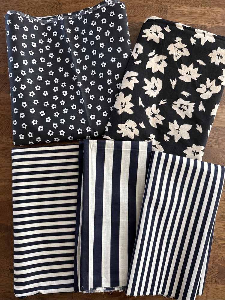 Vintage Fabric Lot Black White Hampton Floral Stripe Daisy Remnants Quilt 9+ YDS