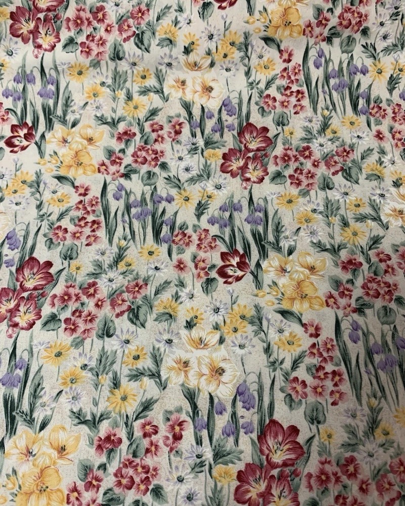 Vtg Floral Fabric By Fashion Ave For Fabri-Quilt Maroon Yellow Green Cream BTHY