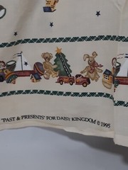 1995 Daisy Kingdom Fabric #26022 Christmas Double Border, Past & Present 1 Yard
