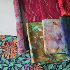 DESTASH Cotton Fabric Bundle Lot Quilting FAT QUARTERS + 1/2 Yard Cut