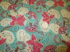1566. JACOBEAN FLORAL DESIGN Home Decor or Craft COTTON FABRIC – 41″ x 1 7/8 Yds