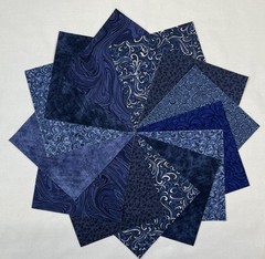 Shades of Navy Blue ~ 42 5″ Squares ~ Color Charm Pack