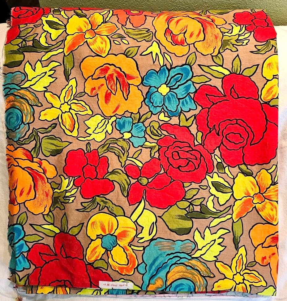 4 Yards MM Fab Int M.M. Vintage Cotton Fabric 43″ Wide Bright Artistic Floral