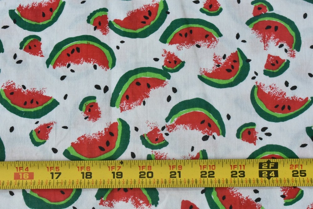 By 1/2 Yd, Vintage, Red & Green Watermelon on White Quilt Cotton, P5937