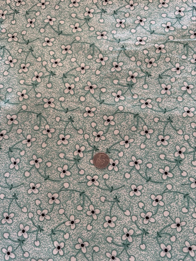 Henry Glass Posies 1930s Reproduction Floral Fabric 100% Cotton 1 Yard