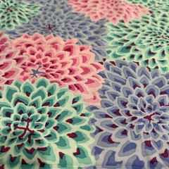 Dahlia Blooms Kaffe Fassett Rowan Westminster Fibers Cotton Quilting Fabric 1 Yd