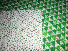 Vtg 2 Sided Quilted Fabric Christmas Floral Motif 43″ x 3 Yds