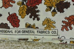 By 1/2 Yd, Rust & Brown Fall Leaves on Cream Quilt Cotton, General Fabrics, V670