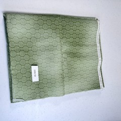 Hoffman quilting cotton fabric green dots circles 36×43 1 yards
