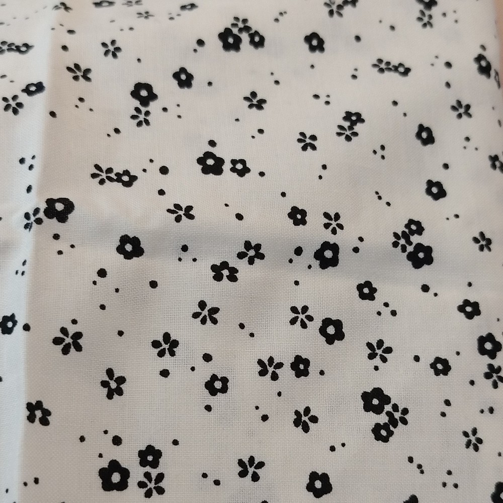 White Black Floral Print Fabric Small Floral Pattern Flowers Plants Theme 42×32