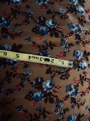 VTG Shades of Blue & Red Florals on Caramel Brown 44″x21